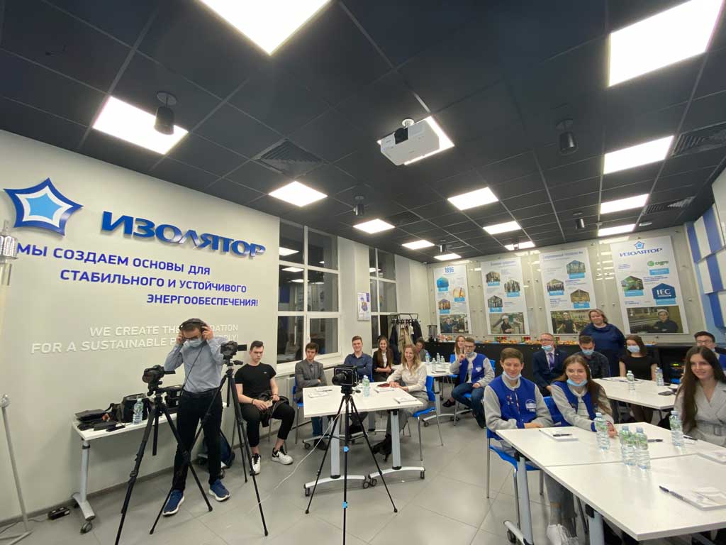 премьера четвертого выпуска ток-шоу «50 вопросов энергетику»