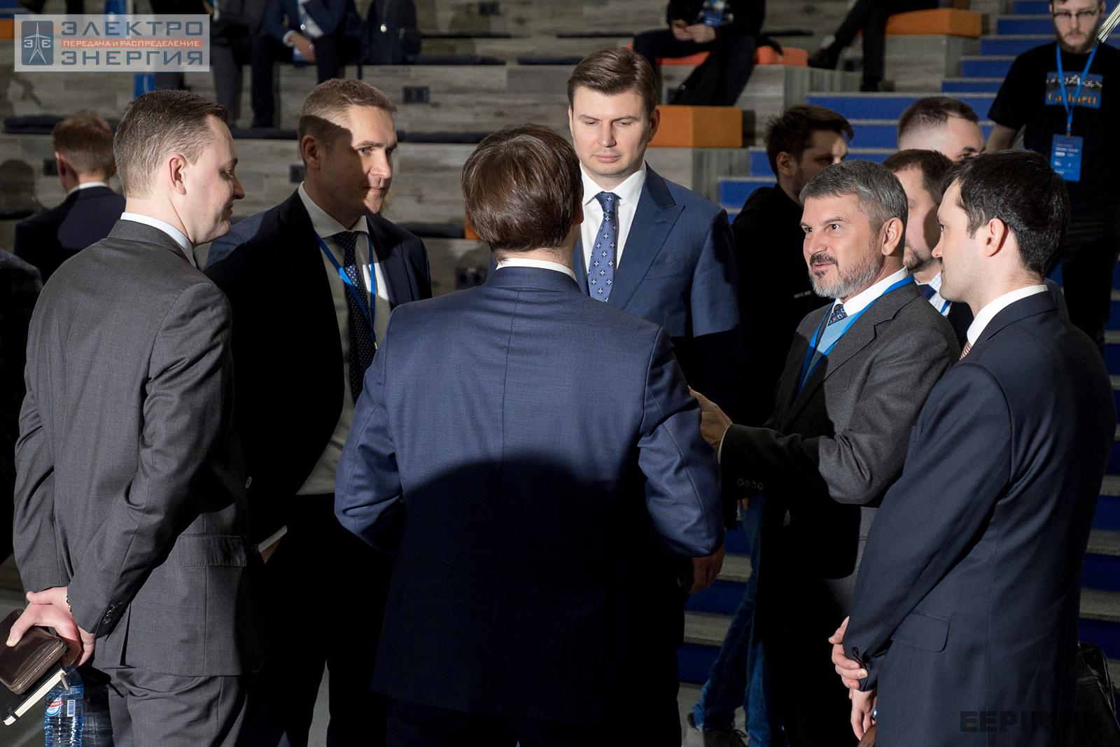 Перед церемонией запуска установки «Коммерческий диспетчер на базе накопителя энергии»