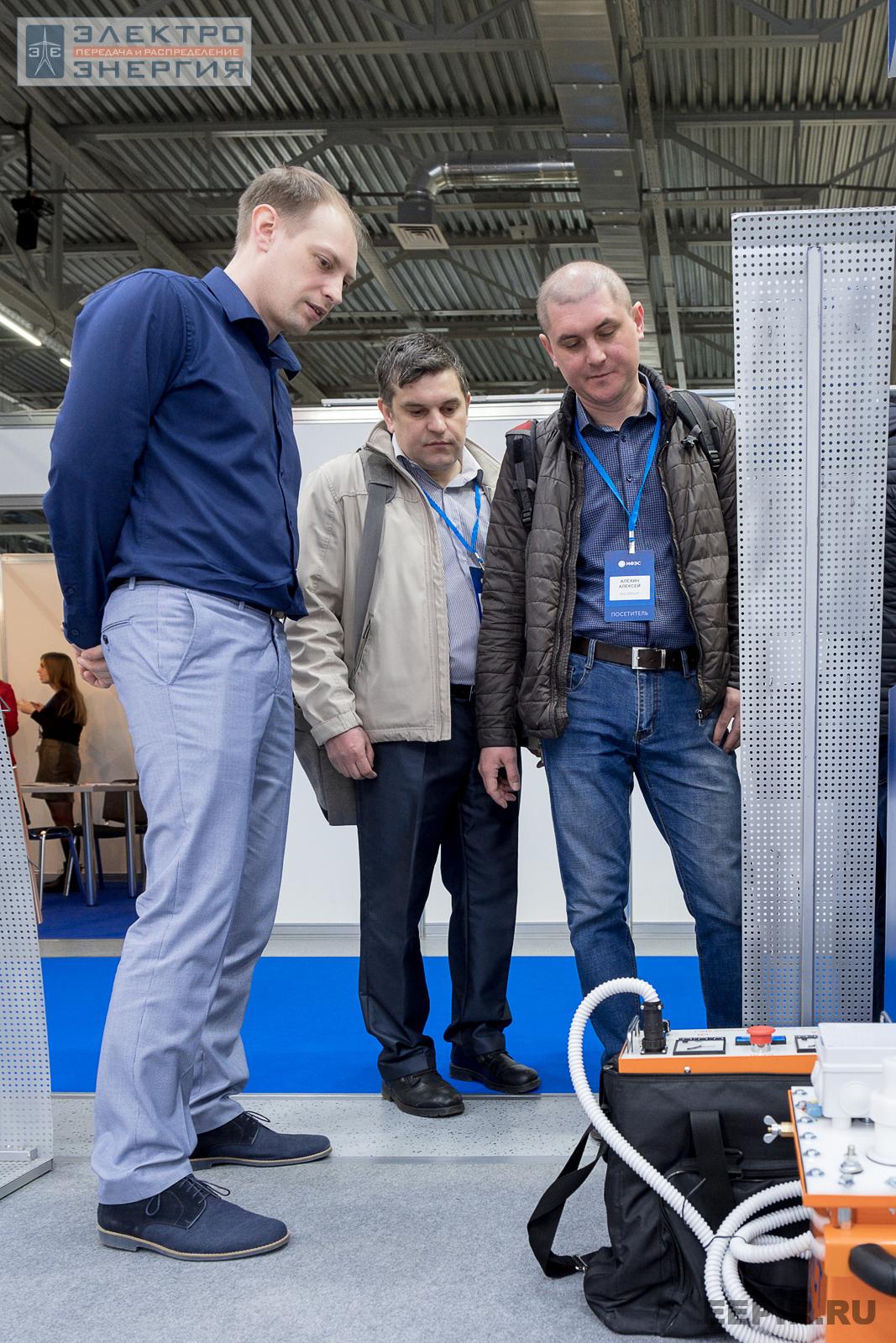 На стенде ООО «БрисЭнерго»