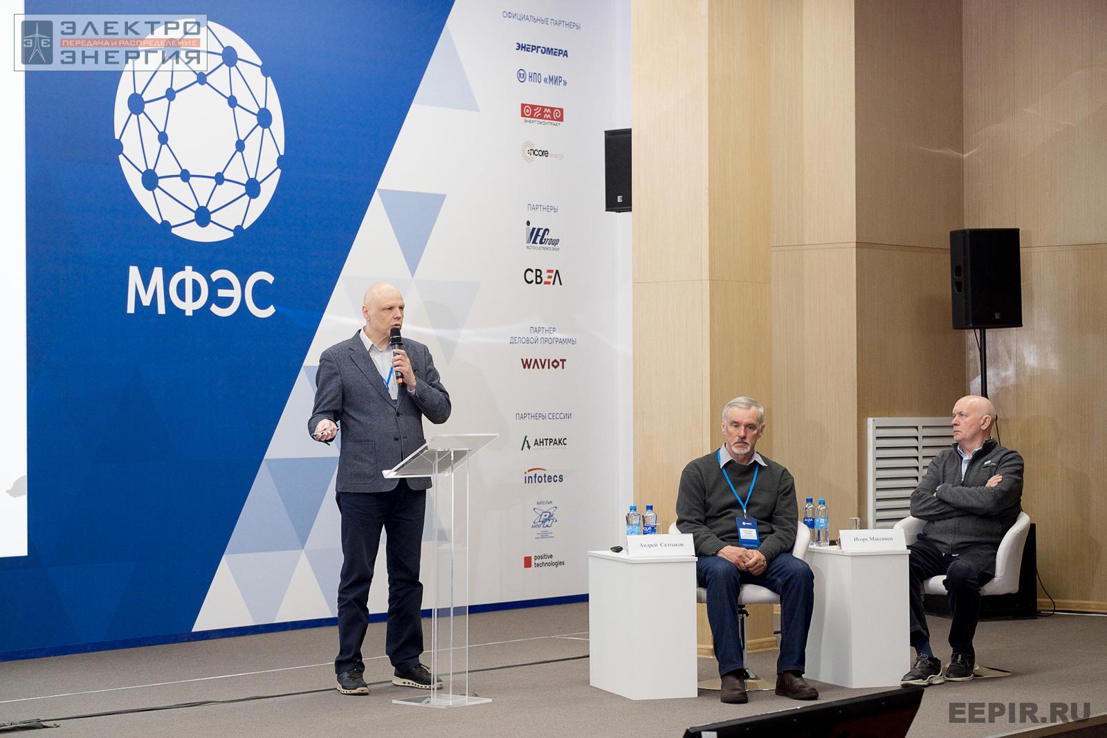 Региональный представитель в Москве и СЗФО завода «Инкаб» Сергей Чижанов, вице-президент Общероссийской общественной организация «Союз охраны птиц России» Андрей Салтыков и заместитель директора по развитию ООО «Эко-НИОКР» Игорь Мокевнин