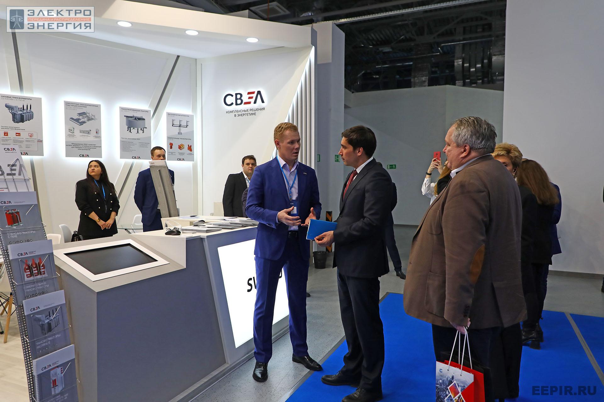 Заместитель Министра энергетики Российской Федерации Евгений Грабчак на стенде АO «Группа «СВЭЛ» на МФЭС-2022