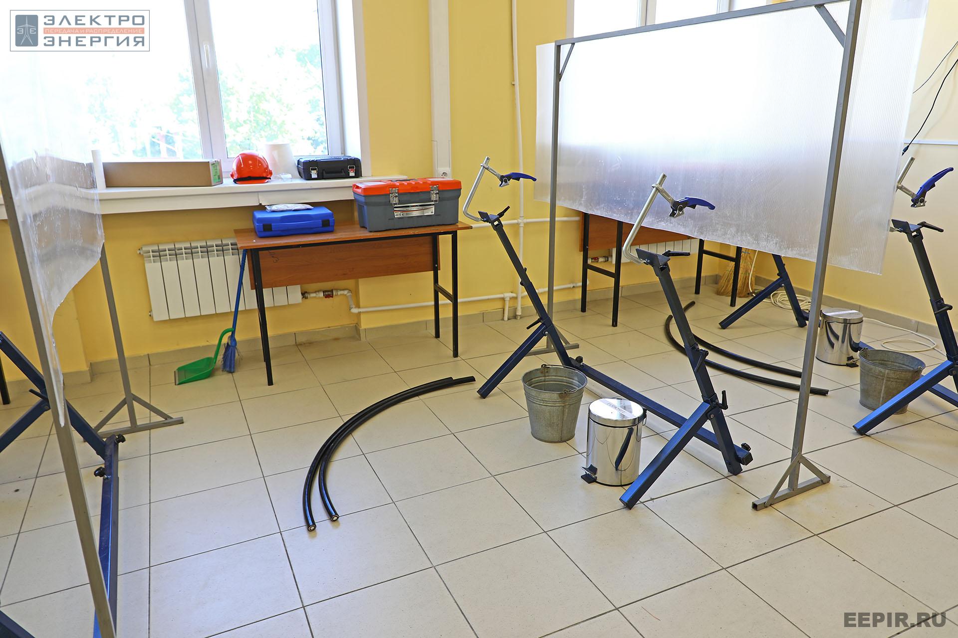 На демонстрационном экзамене по компетенции «Эксплуатация кабельных линий электропередачи». 6–16 июня 2022 г.