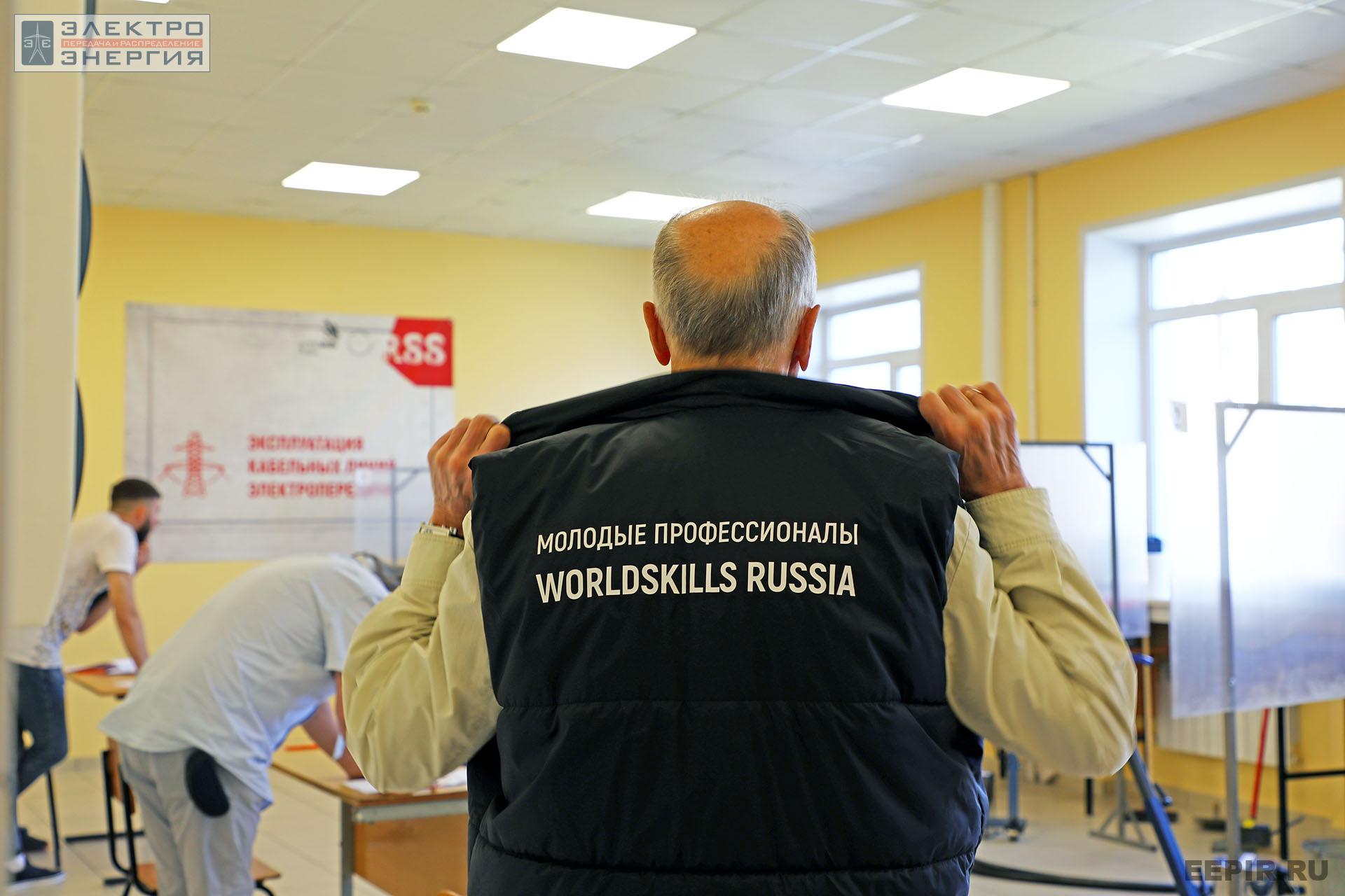 На демонстрационном экзамене по компетенции «Эксплуатация кабельных линий электропередачи». 6–16 июня 2022 г.