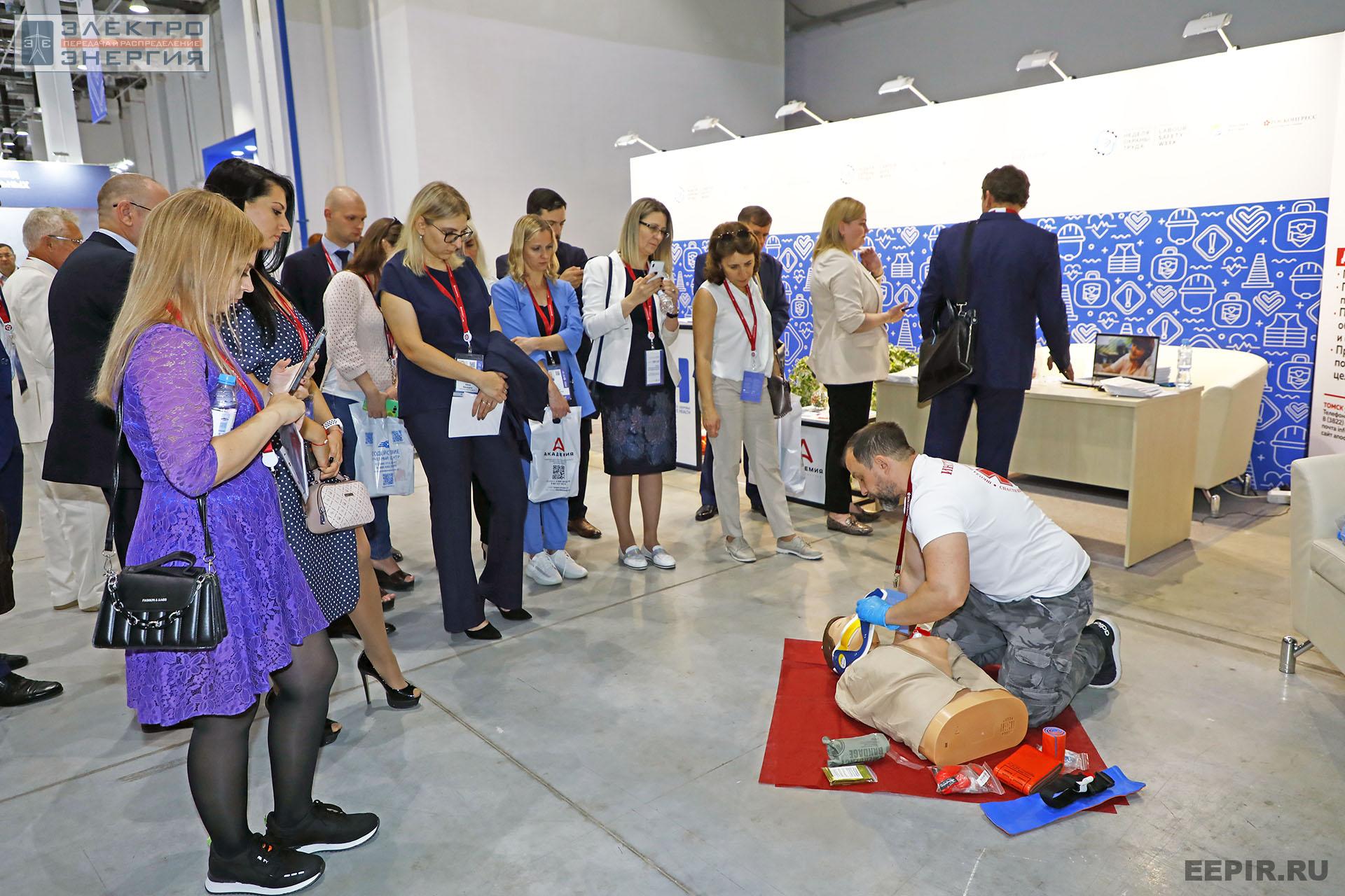 На ВНОТ-2022: выставка СИЗ и оборудования