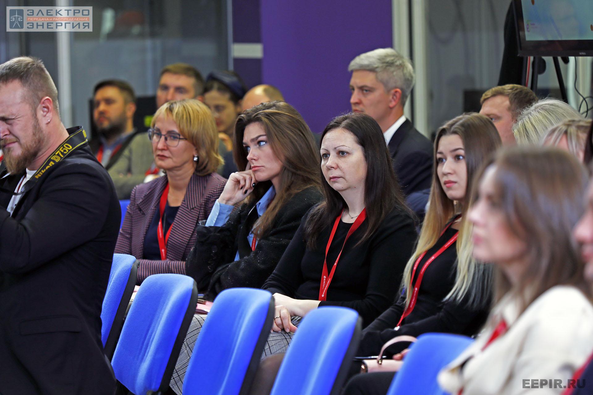На заседании клуба «Инновации в электроэнергетике». РЭН-2022