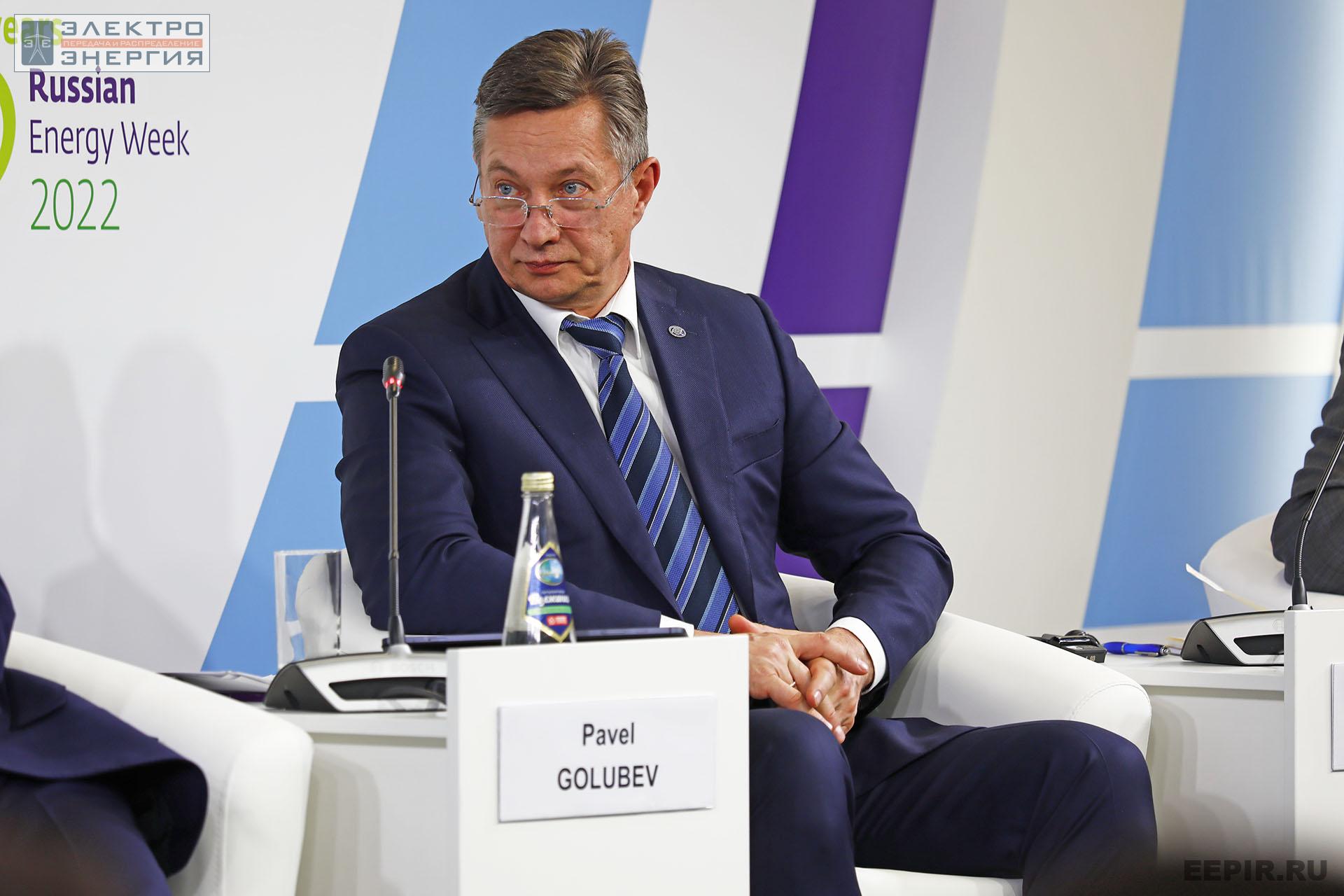 На заседании клуба «Инновации в электроэнергетике». РЭН-2022