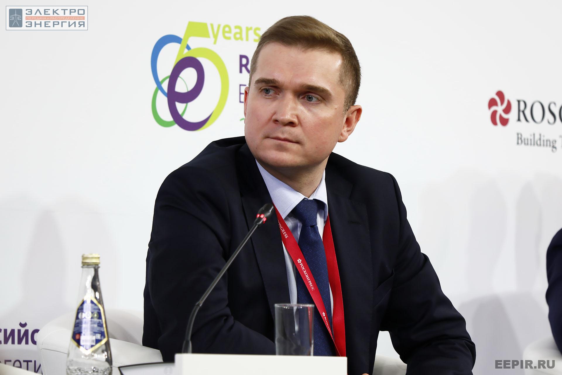 На заседании клуба «Инновации в электроэнергетике». РЭН-2022
