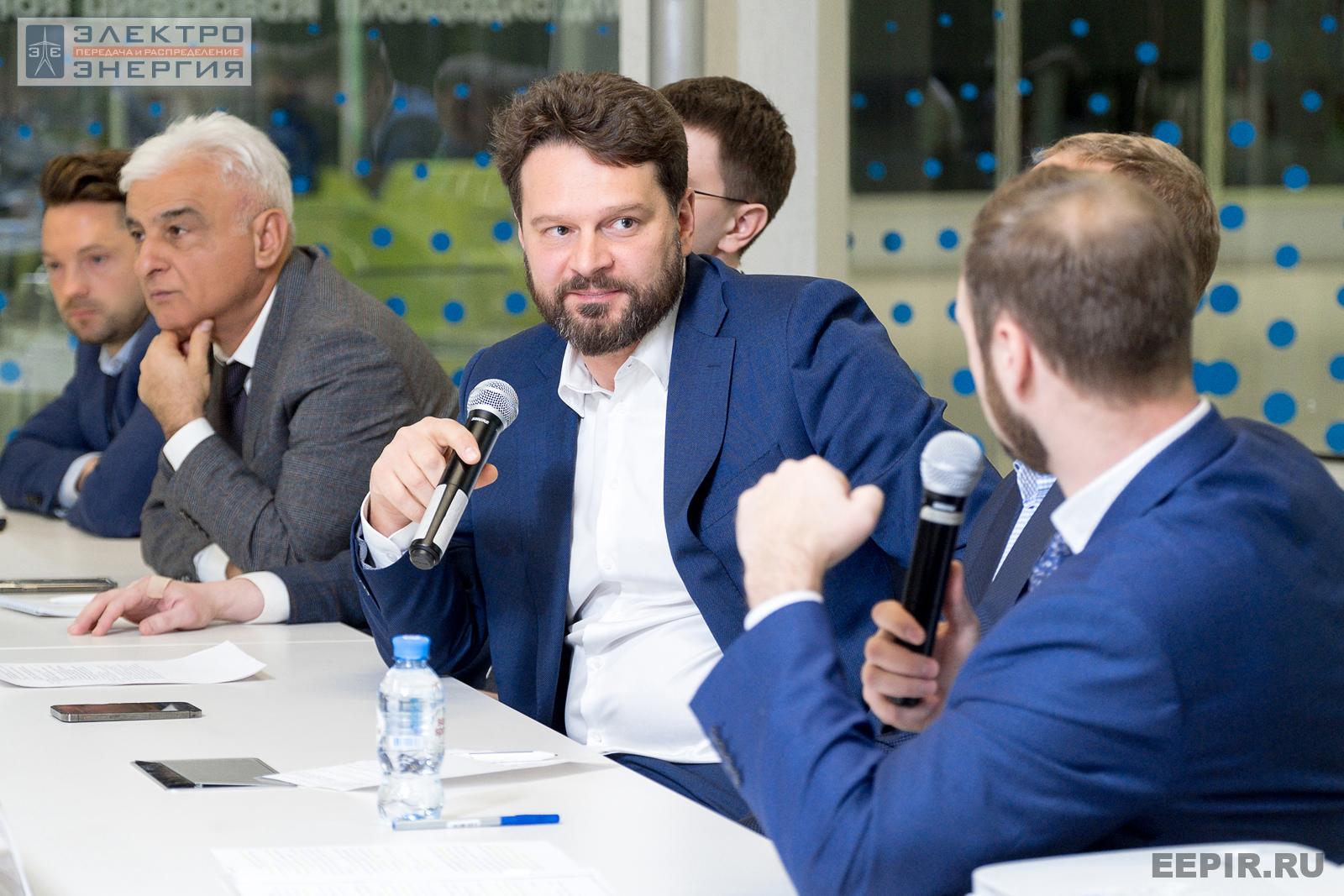 На круглом столе представителей ПАО «Россети» и ДЗО с руководителями компаний-производителей электрооборудования в рамках конкурса «Энергопрорыв-2022» (29.11.2022)