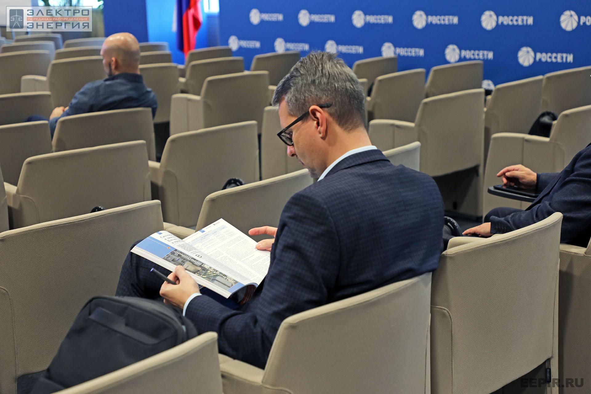 На заседании секции № 1 «Технологии и оборудование линий электропередачи» Научно-технического совета ПАО «Россети», 30 ноября 2022 г.