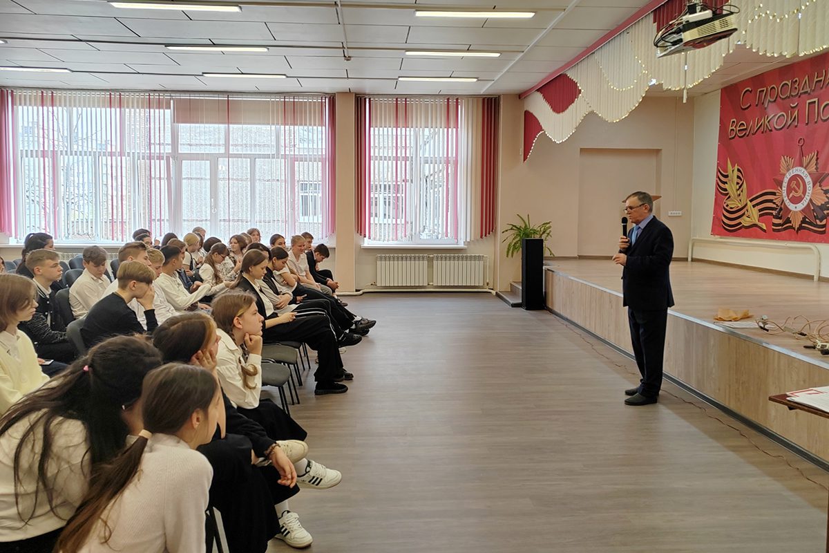 Специалисты ДРСК провели занятие по электробезопасности в школе  Владивостока | Новости энергетики «ЭЛЕКТРОЭНЕРГИЯ. Передача и распределение»