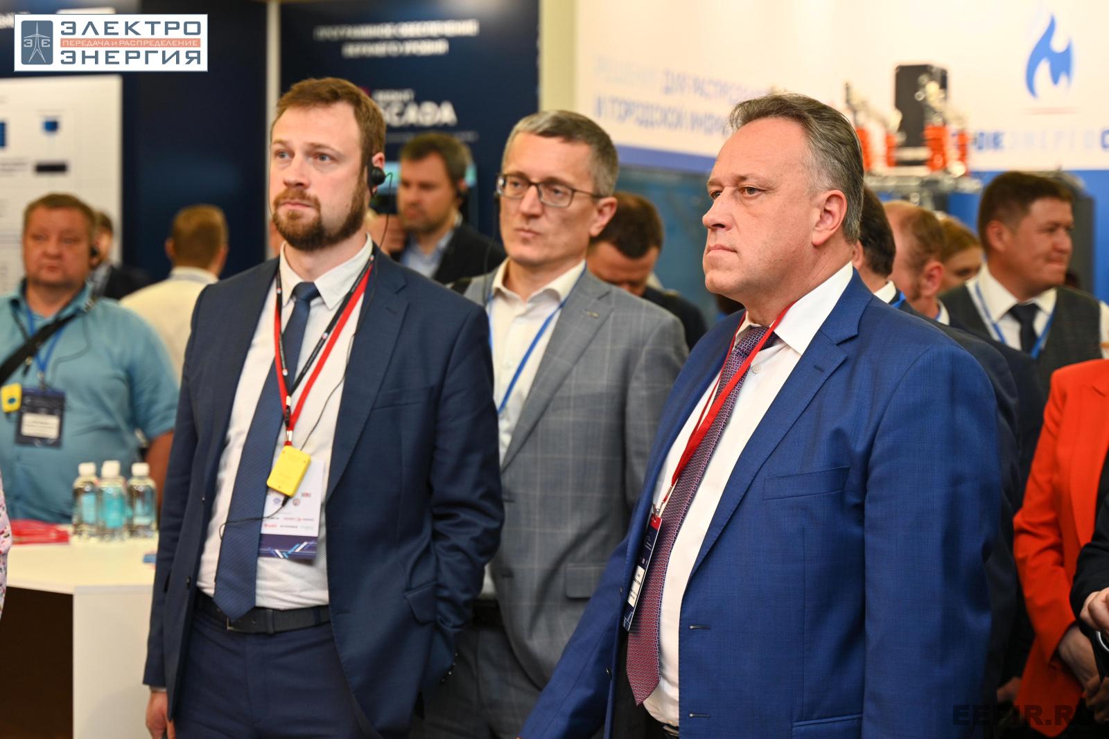 На официальном обходе Технической выставки «ЭЭПиР»