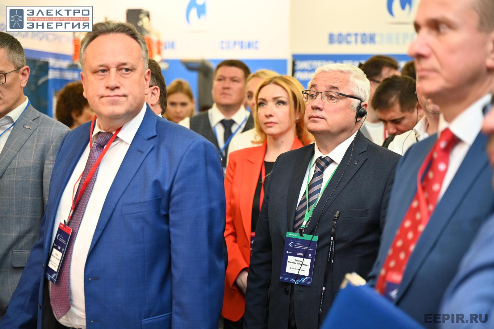На официальном обходе Технической выставки «ЭЭПиР»