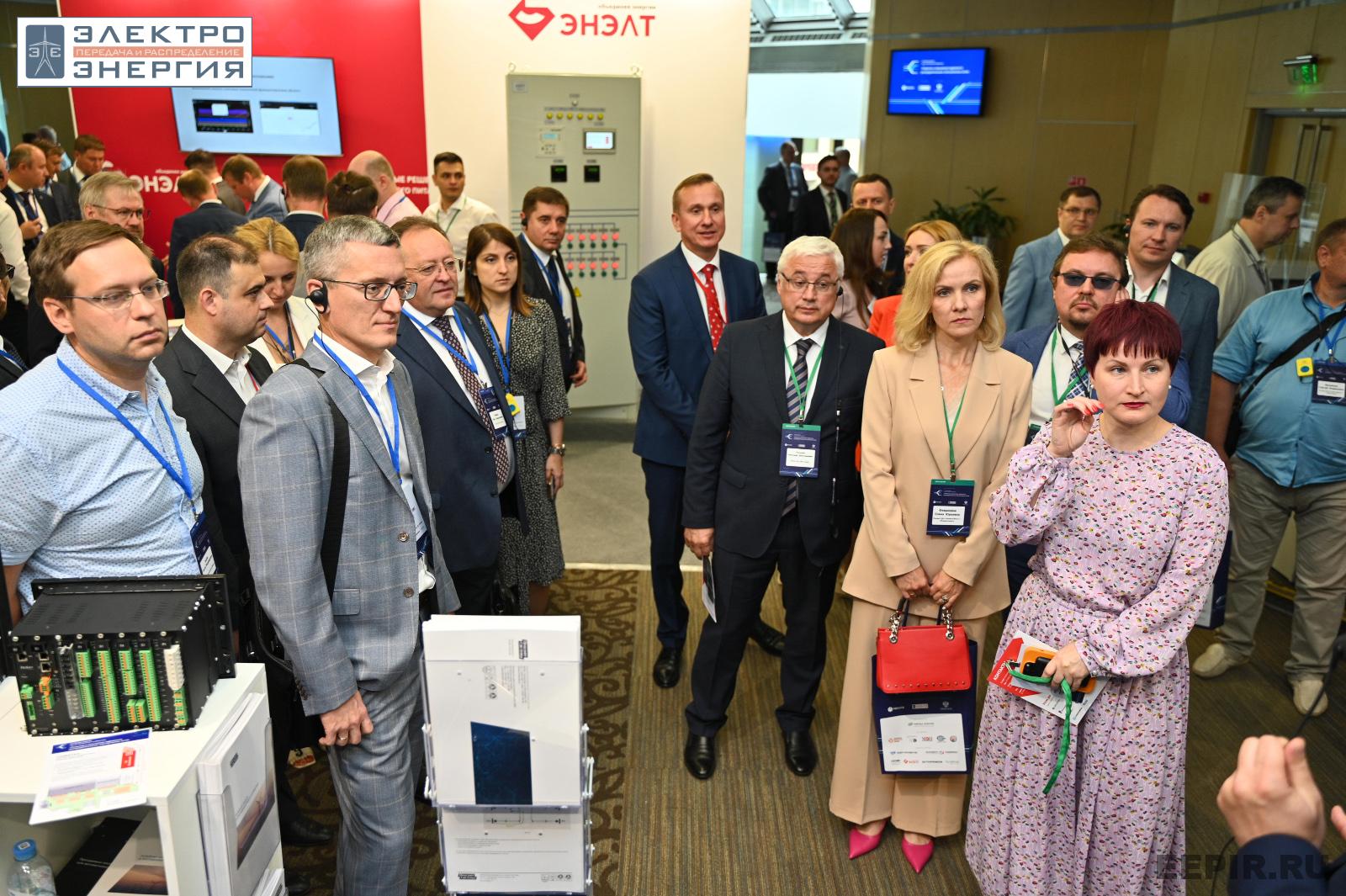 На официальном обходе Технической выставки «ЭЭПиР»
