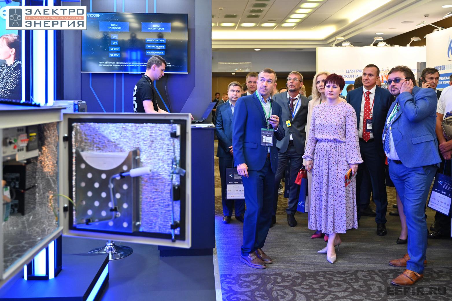На официальном обходе Технической выставки «ЭЭПиР»