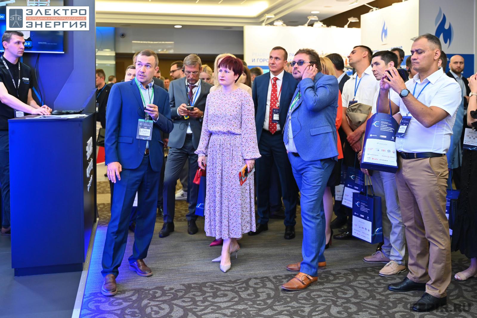 На официальном обходе Технической выставки «ЭЭПиР»