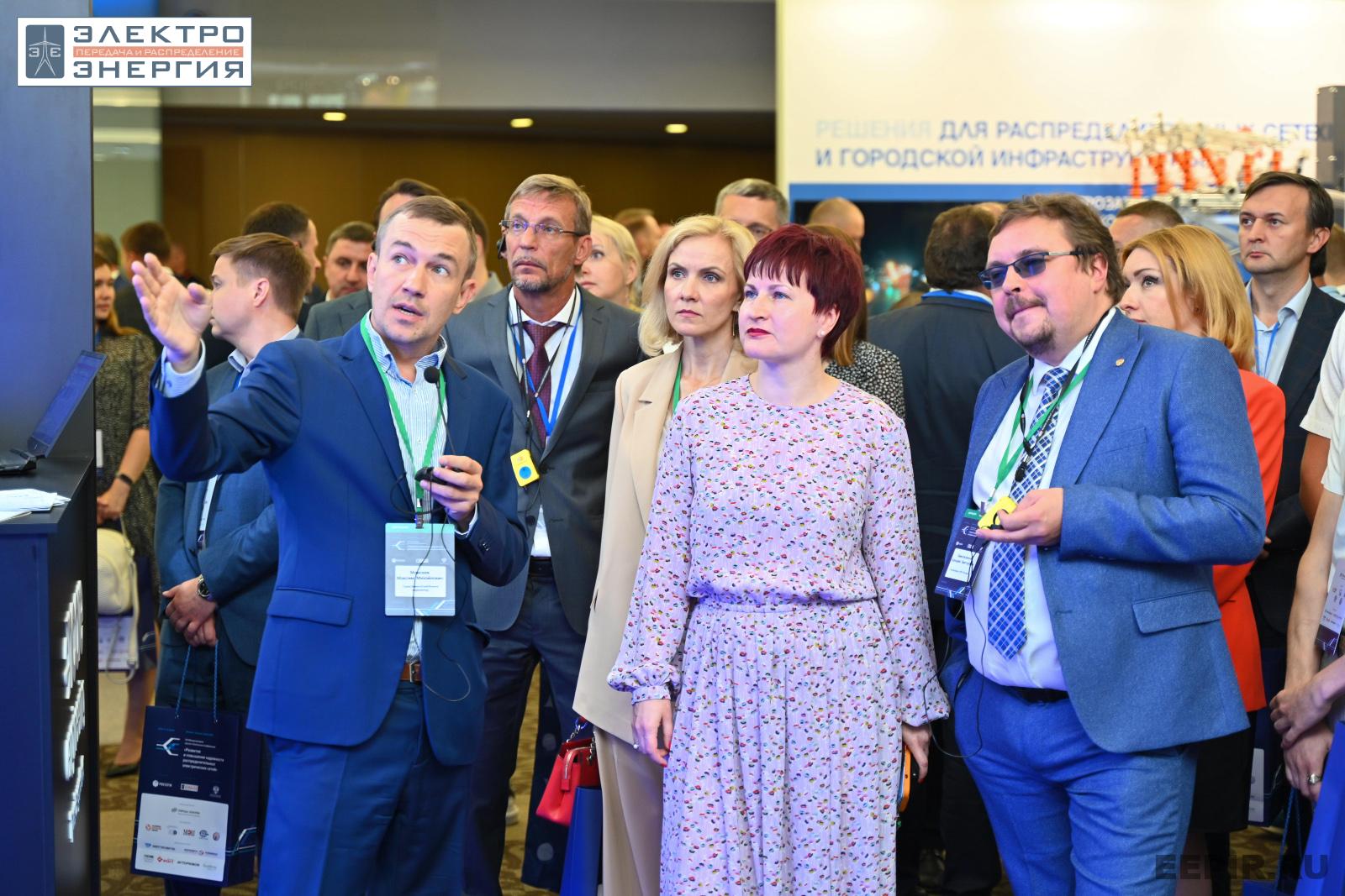 На официальном обходе Технической выставки «ЭЭПиР»