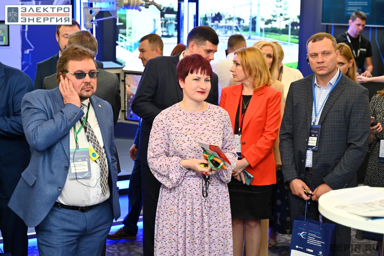 На официальном обходе Технической выставки «ЭЭПиР»