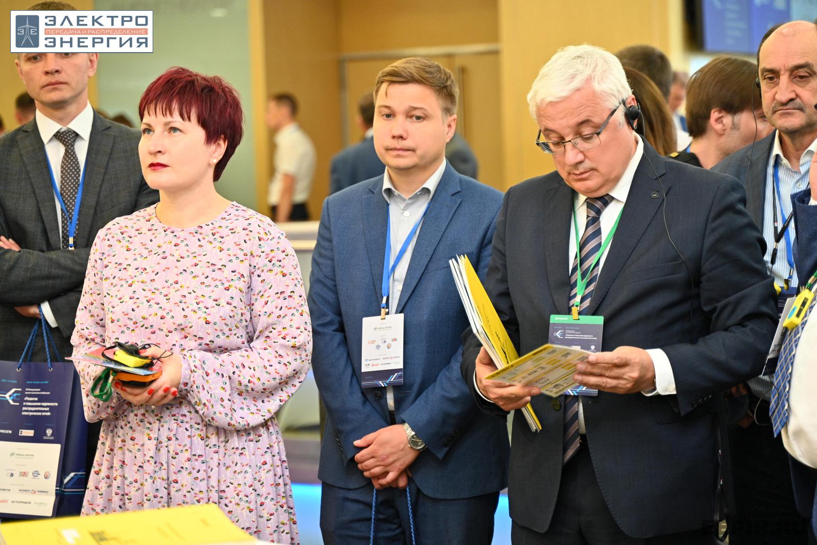 На официальном обходе Технической выставки «ЭЭПиР»
