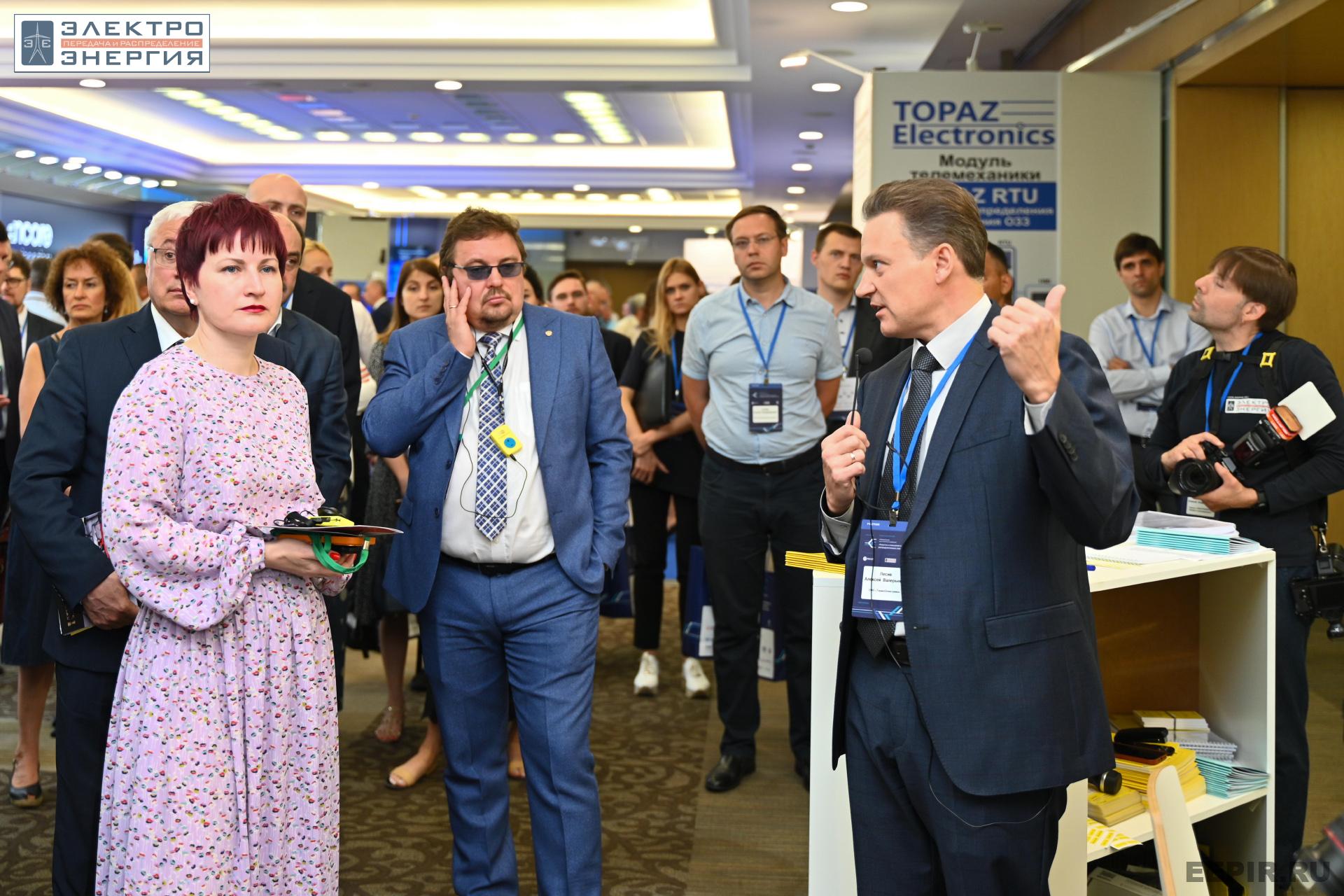 На официальном обходе Технической выставки «ЭЭПиР»