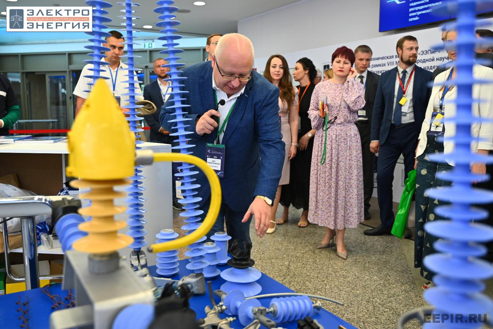 На официальном обходе Технической выставки «ЭЭПиР»