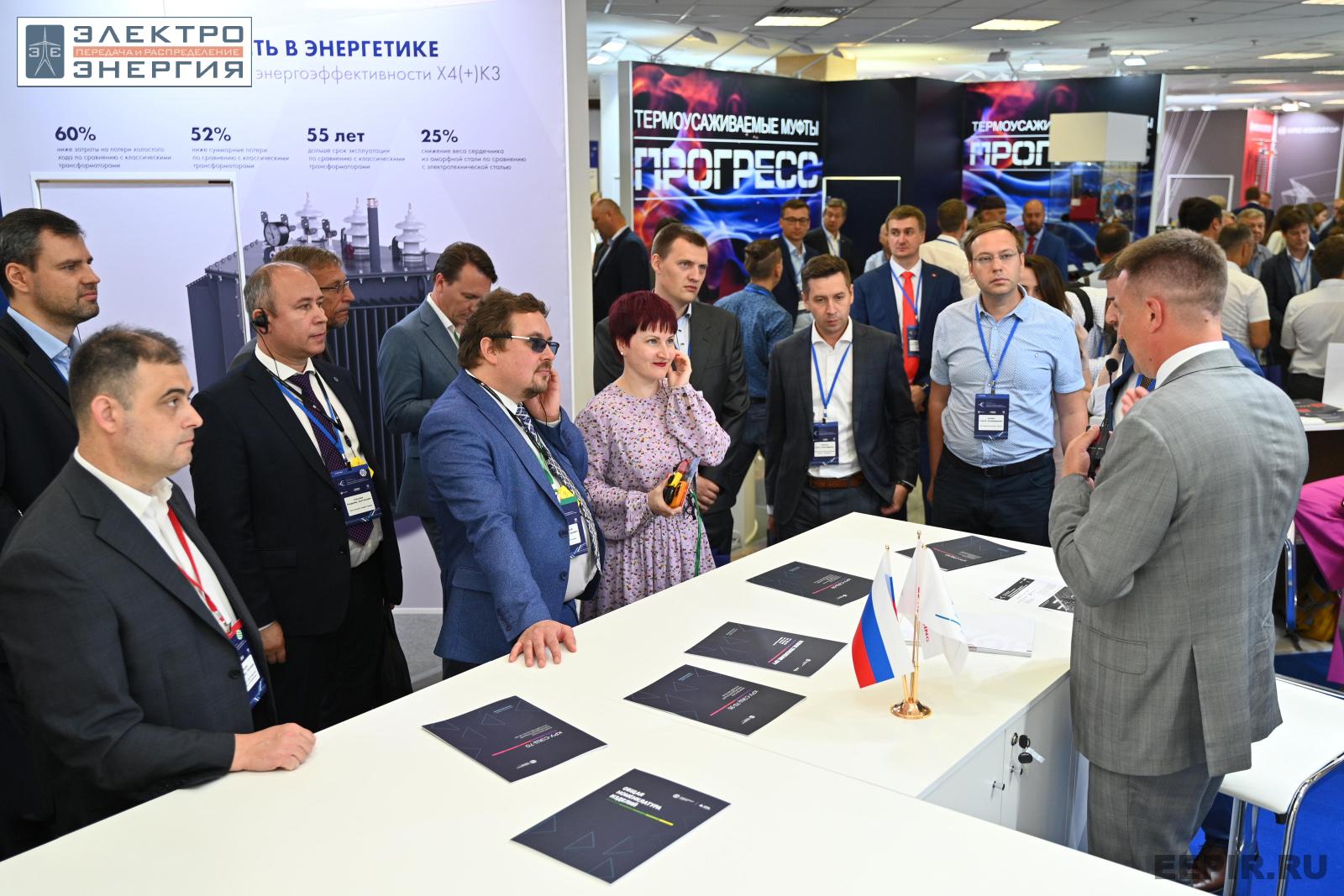 На официальном обходе Технической выставки «ЭЭПиР»