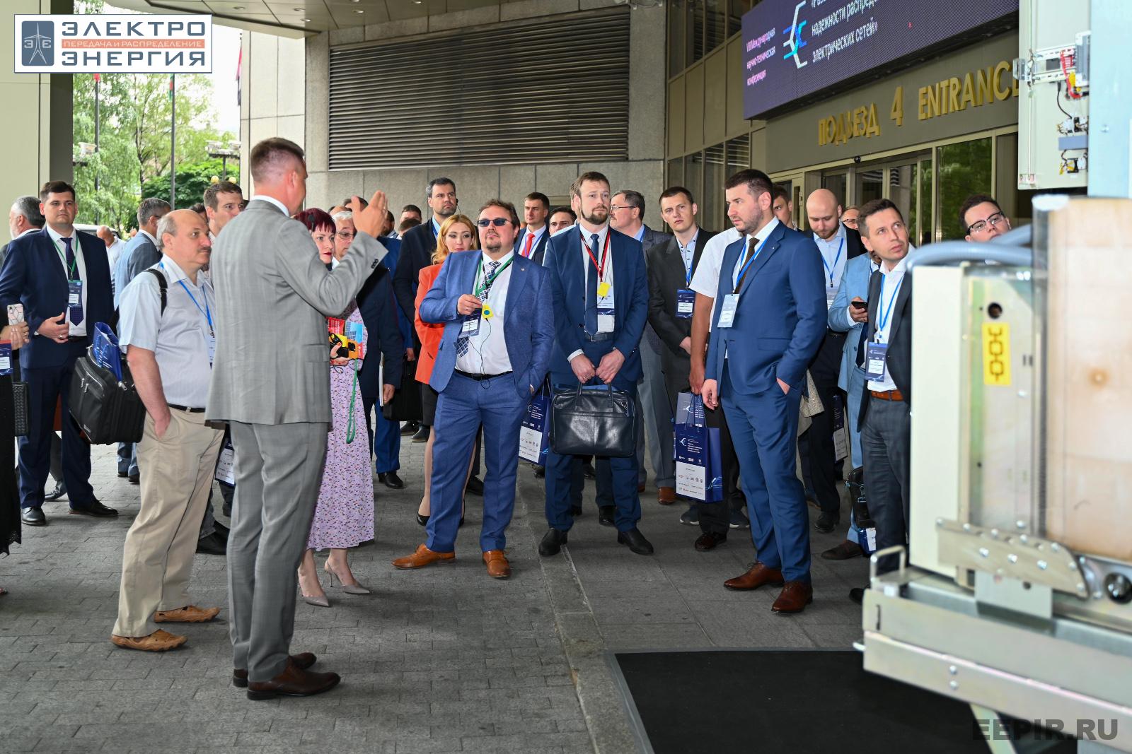 На официальном обходе Технической выставки «ЭЭПиР»