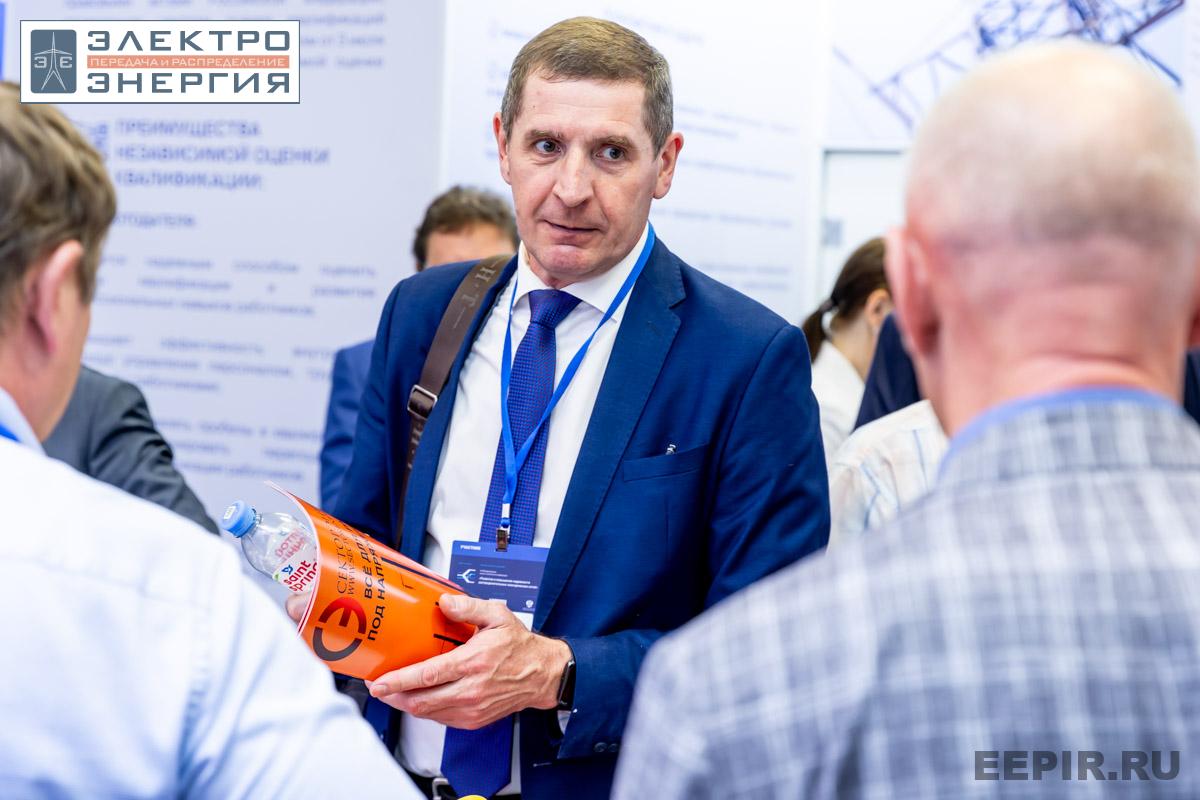 На технической выставке «ЭЭПиР»