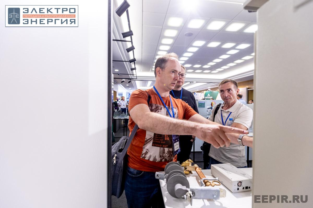 На технической выставке «ЭЭПиР»