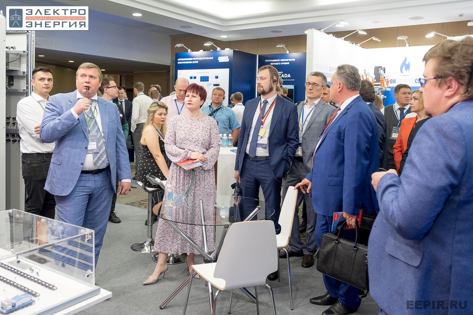 На официальном обходе Технической выставки «ЭЭПиР»