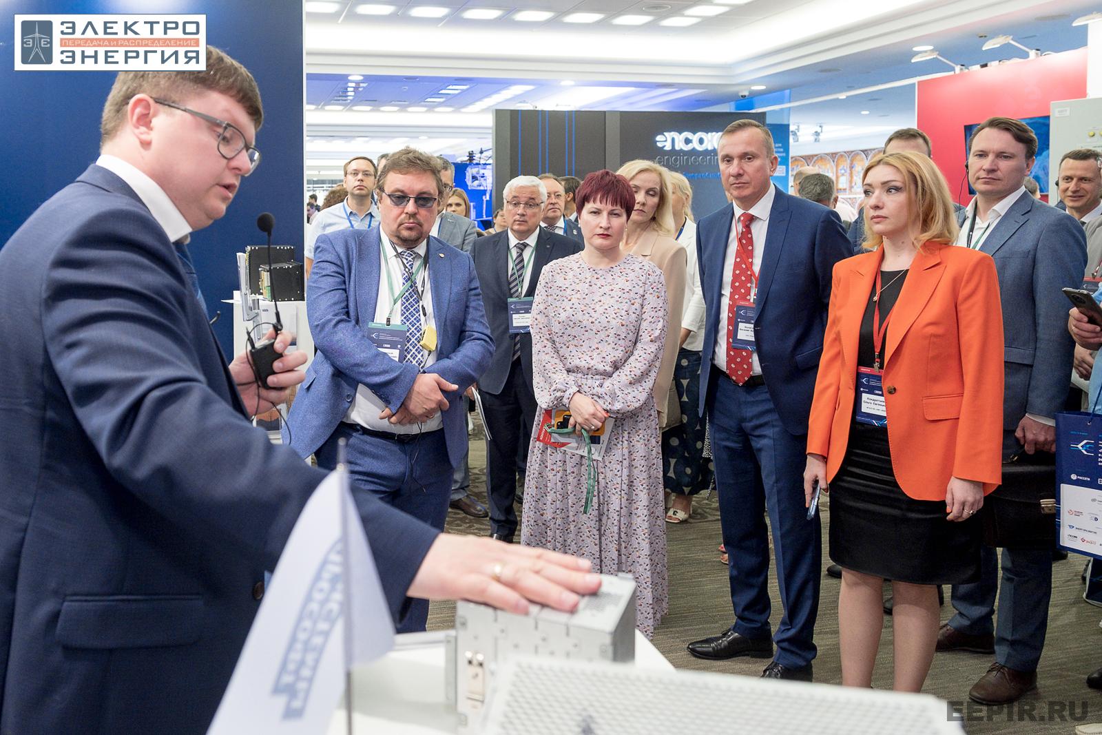 На официальном обходе Технической выставки «ЭЭПиР»