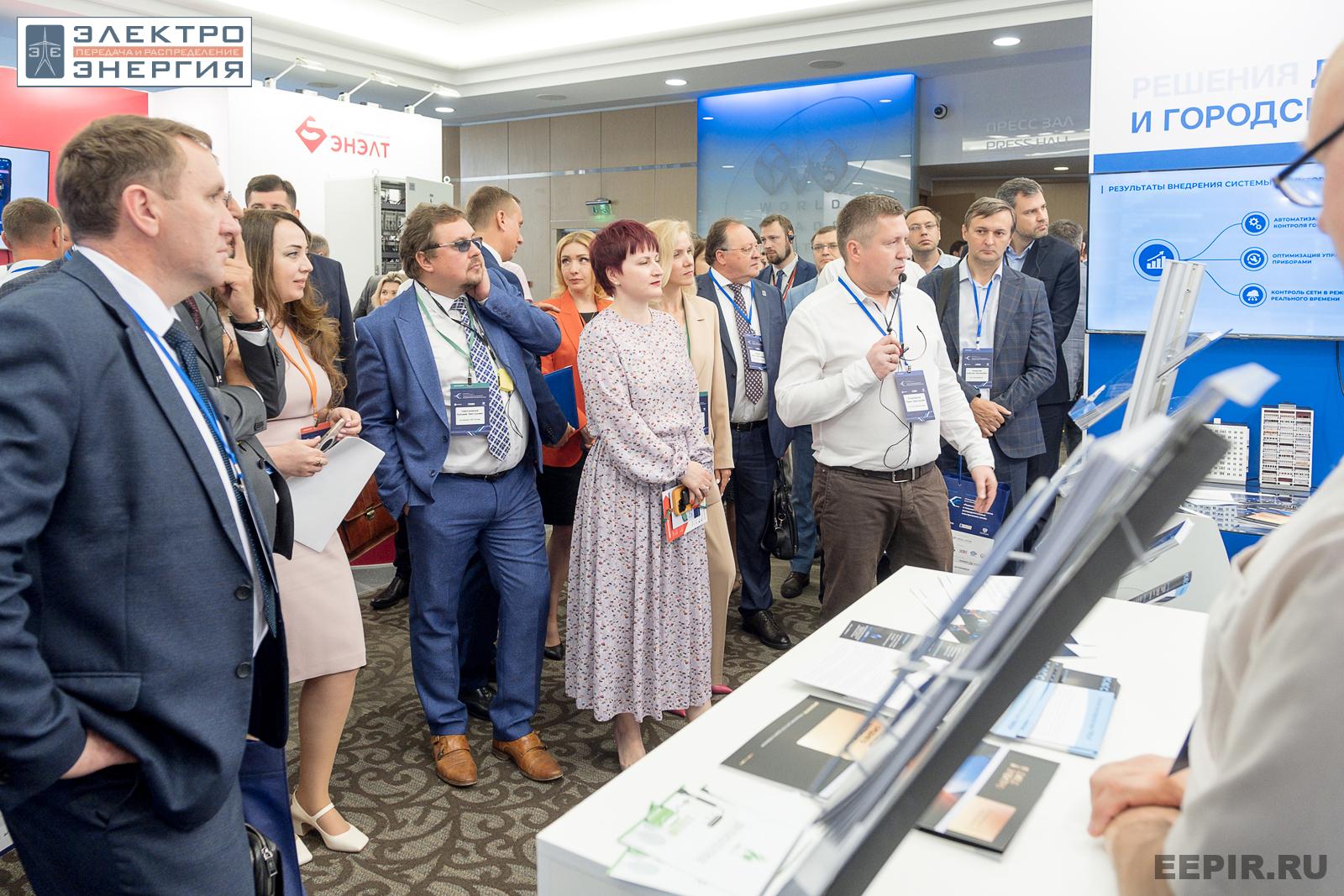 На официальном обходе Технической выставки «ЭЭПиР»