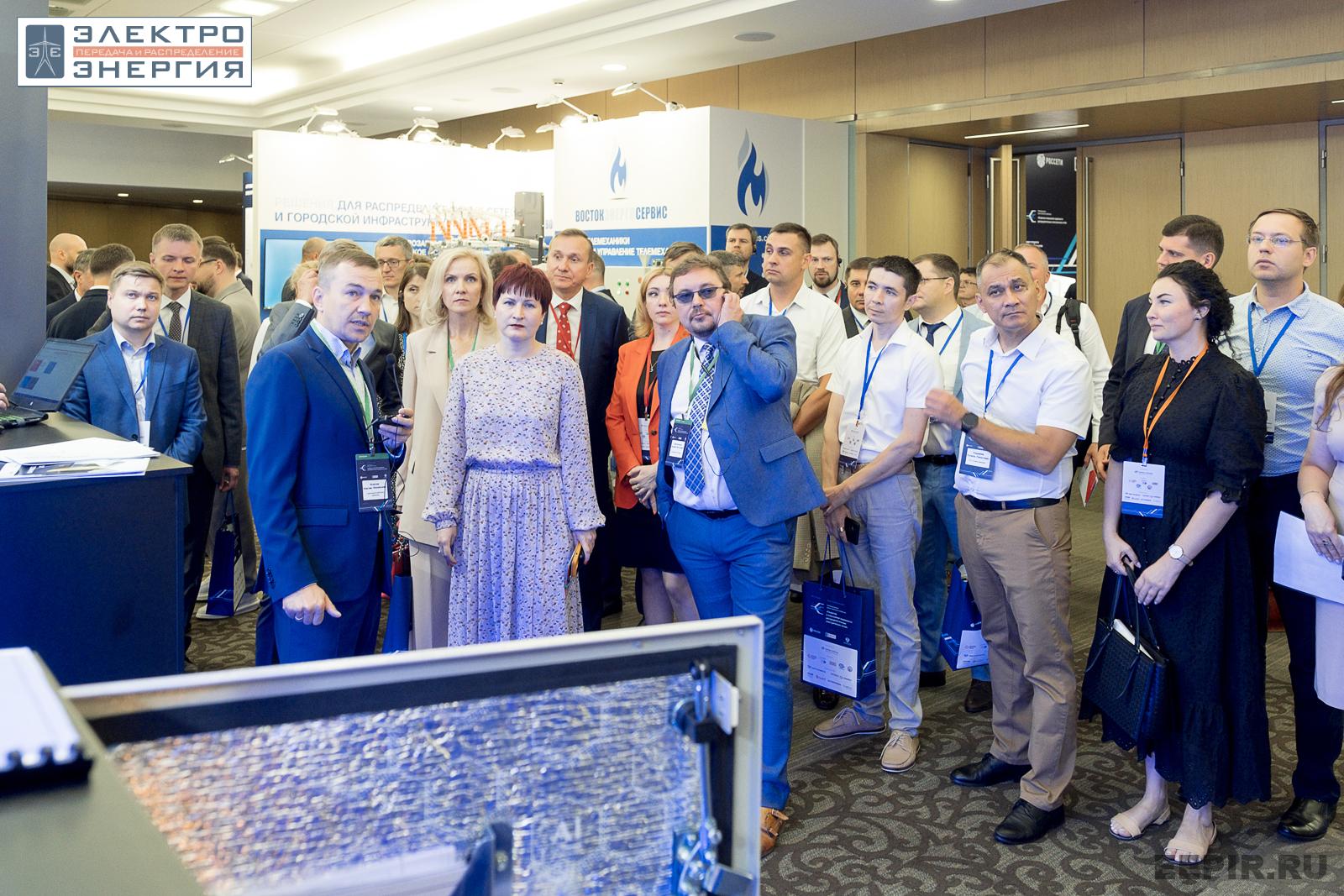 На официальном обходе Технической выставки «ЭЭПиР»