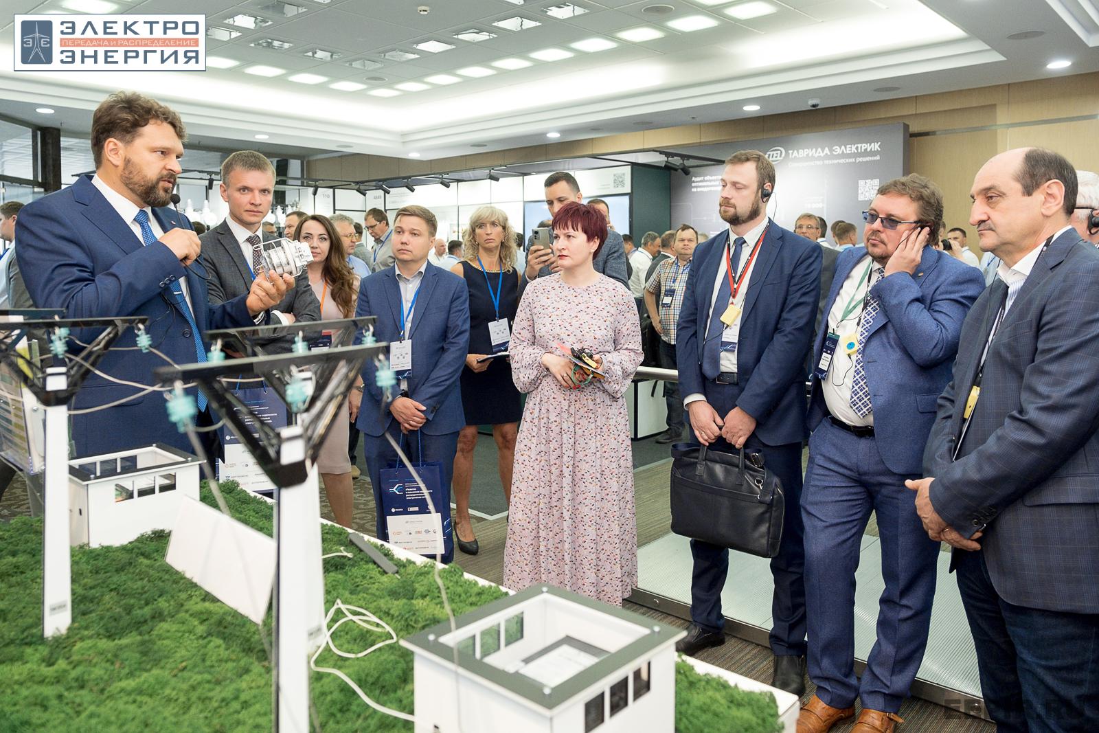 На официальном обходе Технической выставки «ЭЭПиР»