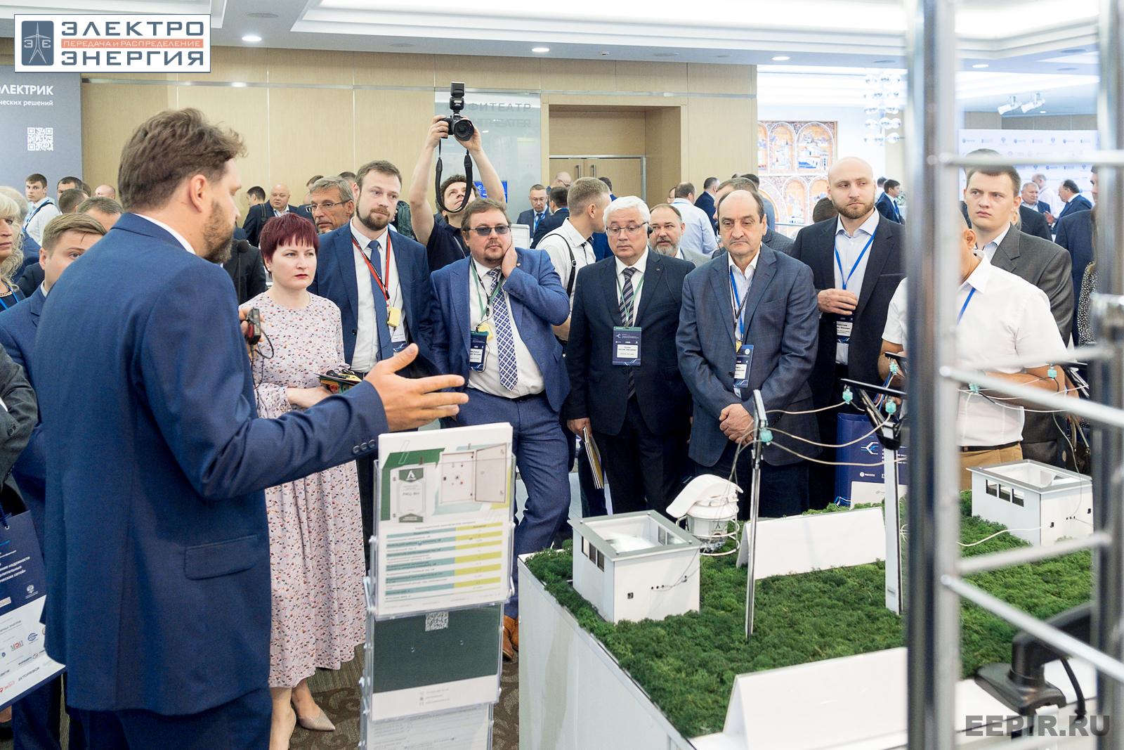 На официальном обходе Технической выставки «ЭЭПиР»