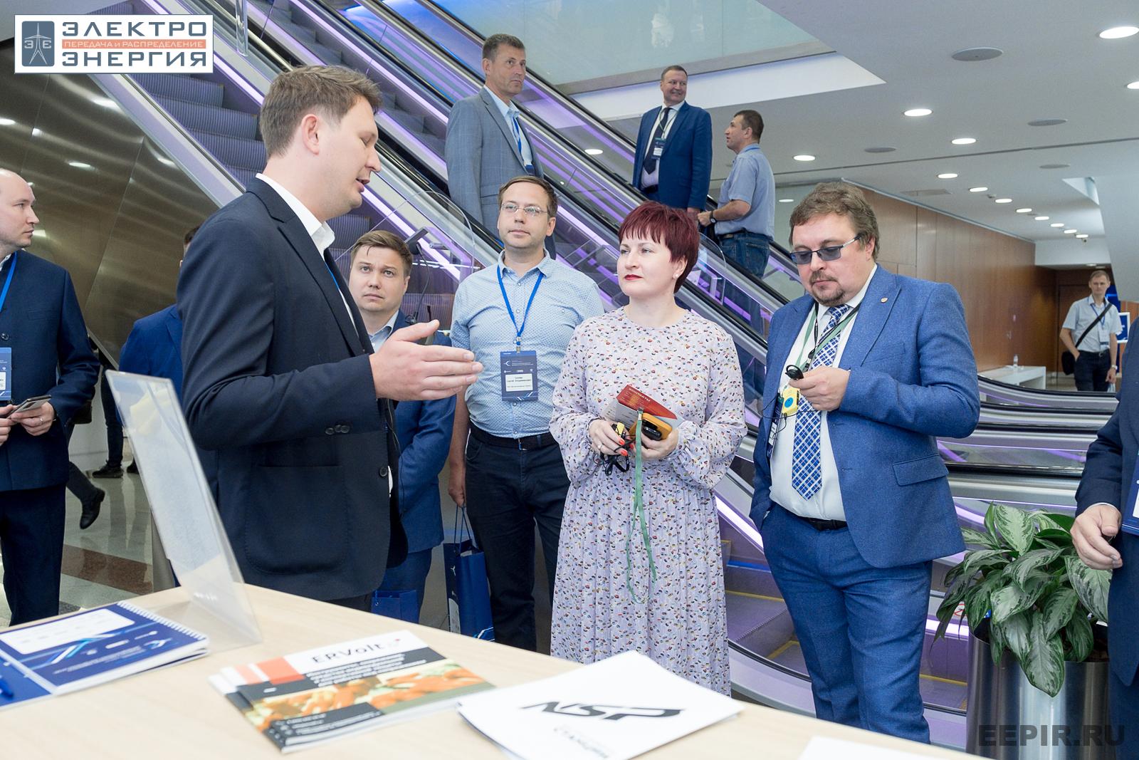 На официальном обходе Технической выставки «ЭЭПиР»