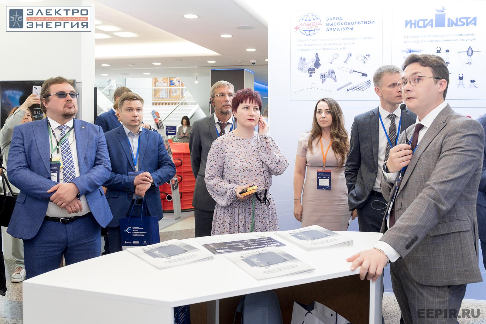 На официальном обходе Технической выставки «ЭЭПиР»