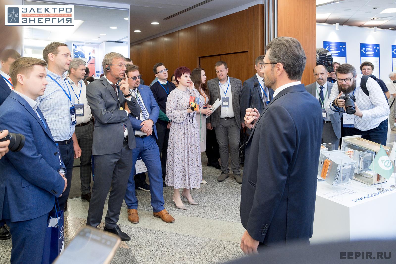 На официальном обходе Технической выставки «ЭЭПиР»