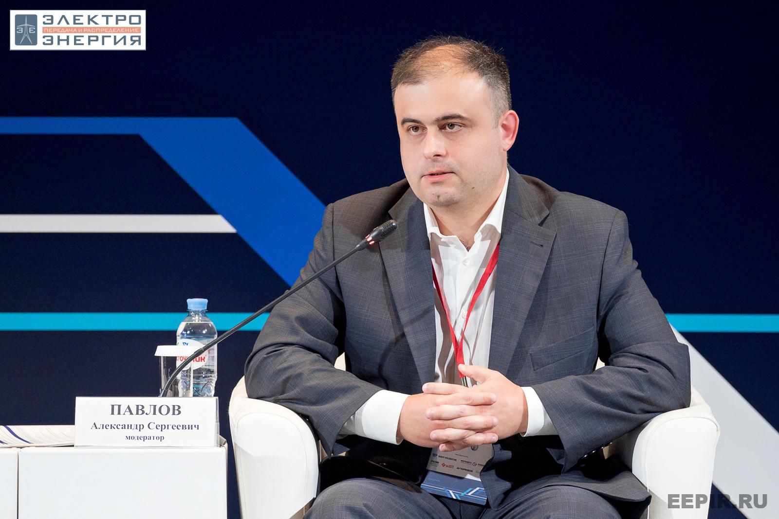 Павлов Александр Сергеевич, директор по стратегическим проектам издательства журнала «ЭЛЕКТРОЭНЕРГИЯ. Передача и распределение» на подведении итогов VIII Международной научно-технической конференции «Развитие и повышение надежности распределительных электрических сетей», Москва, ЦМТ, июль 2023 г.