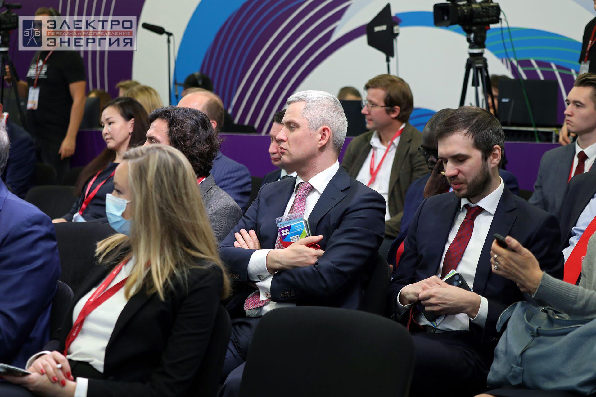 На международном форуме «Российская энергетическая неделя» (РЭН-2023). Рабочие моменты