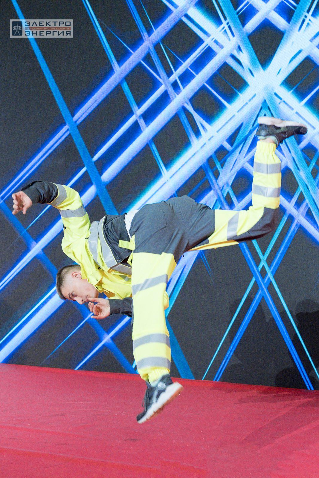 На шоу-показе «Елка безопасности» на БИОТ-2023