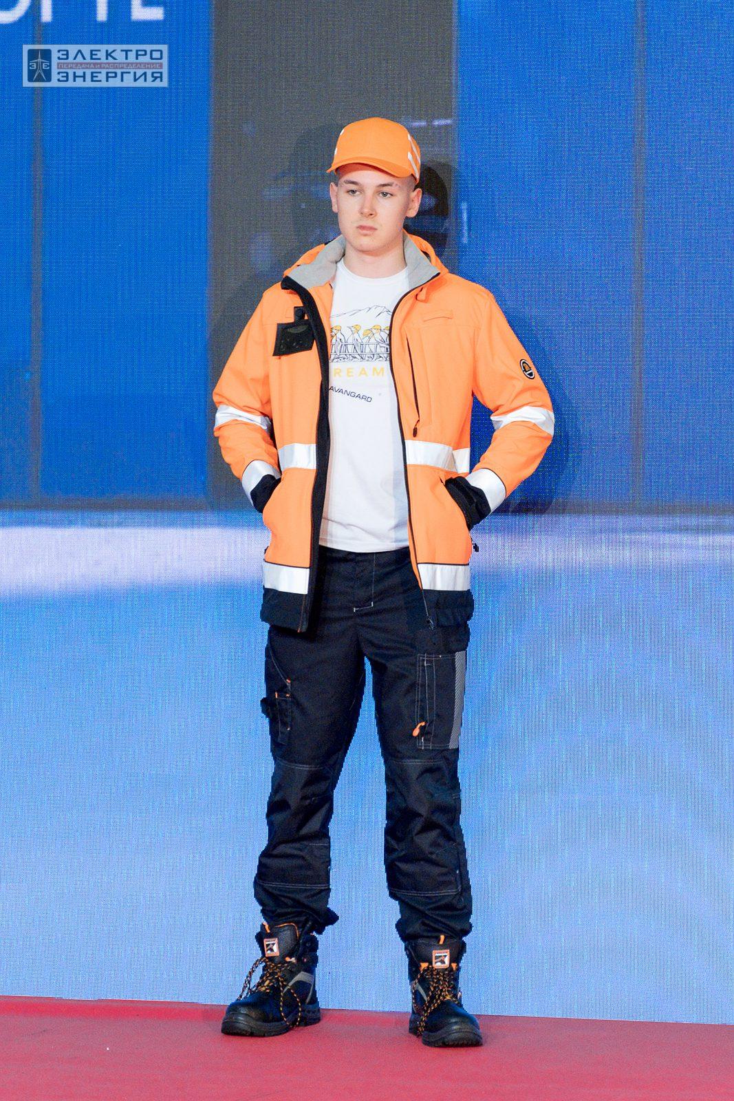 На шоу-показе «Елка безопасности» на БИОТ-2023