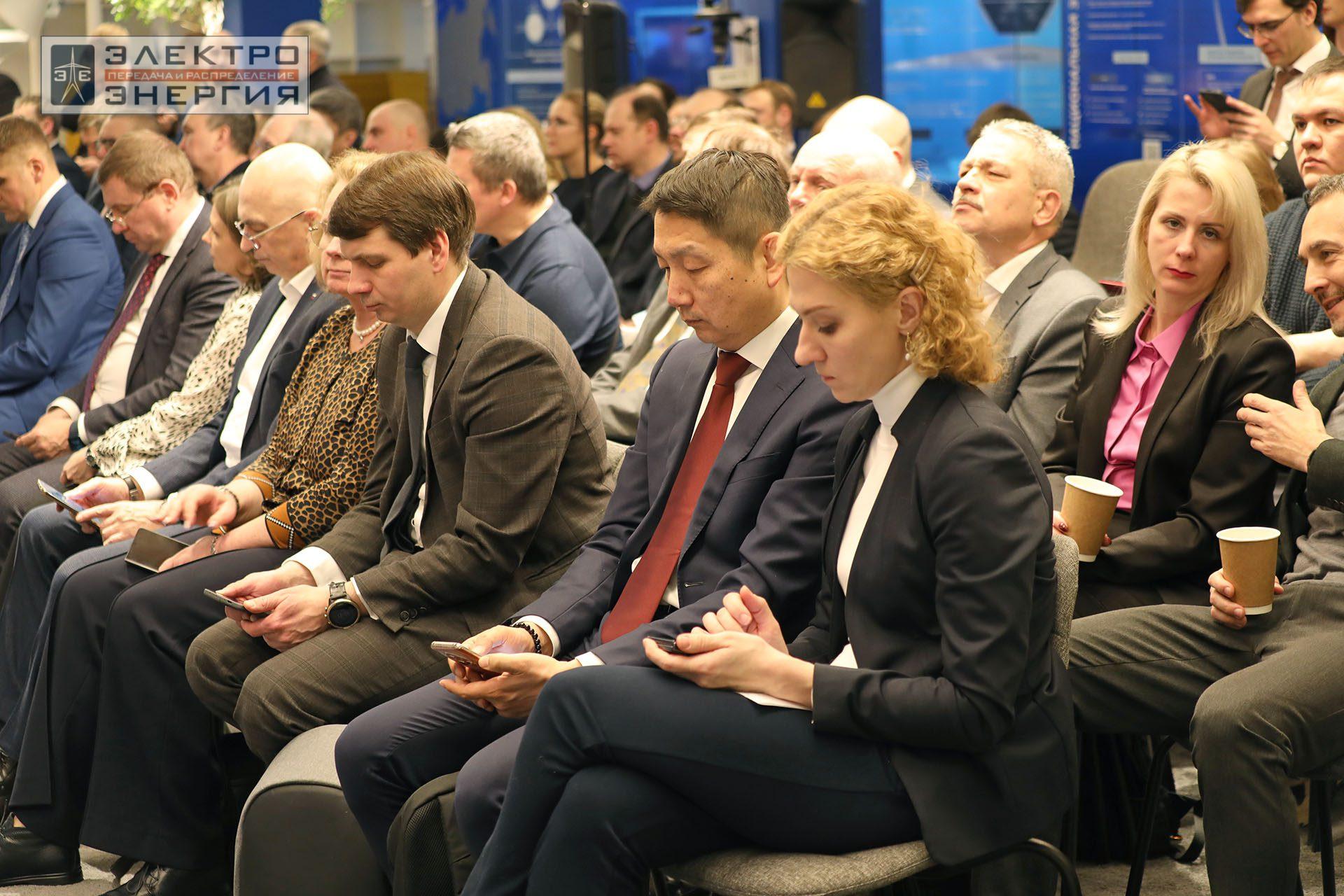 На открытии Ассоциации развития технологий систем накопления электроэнергии (АРТСНЭ)