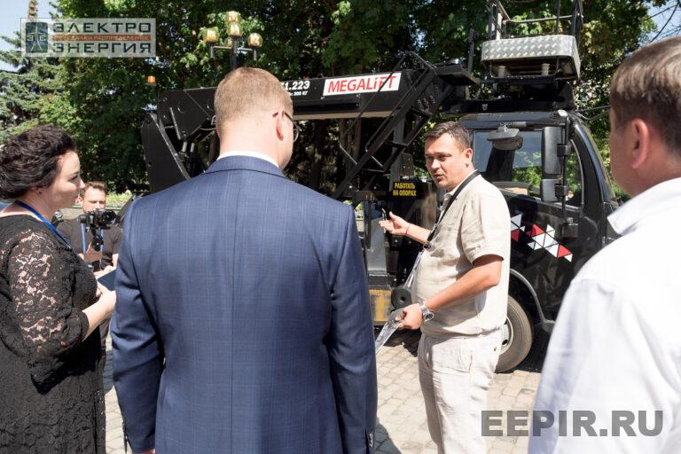 Официальный обход Технической выставки «ЭЭПиР» делегацией АО «ОЭК» фото