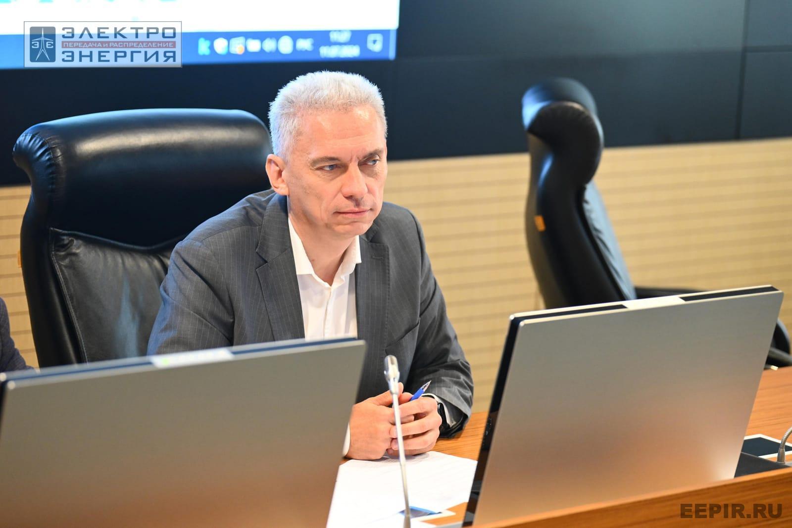 На заседании Секции 3 «Технологии и оборудование для автоматизации систем управления в электрических сетях» НТС ПАО «Россети»