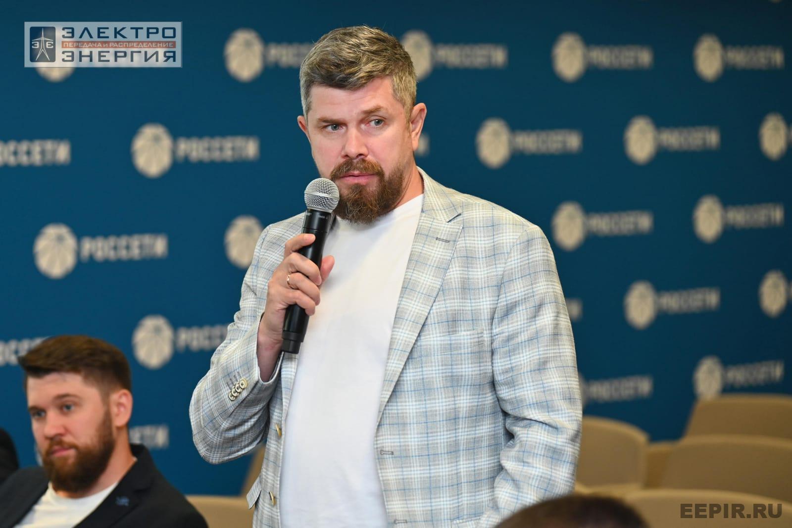 На заседании Секции 3 «Технологии и оборудование для автоматизации систем управления в электрических сетях» НТС ПАО «Россети»