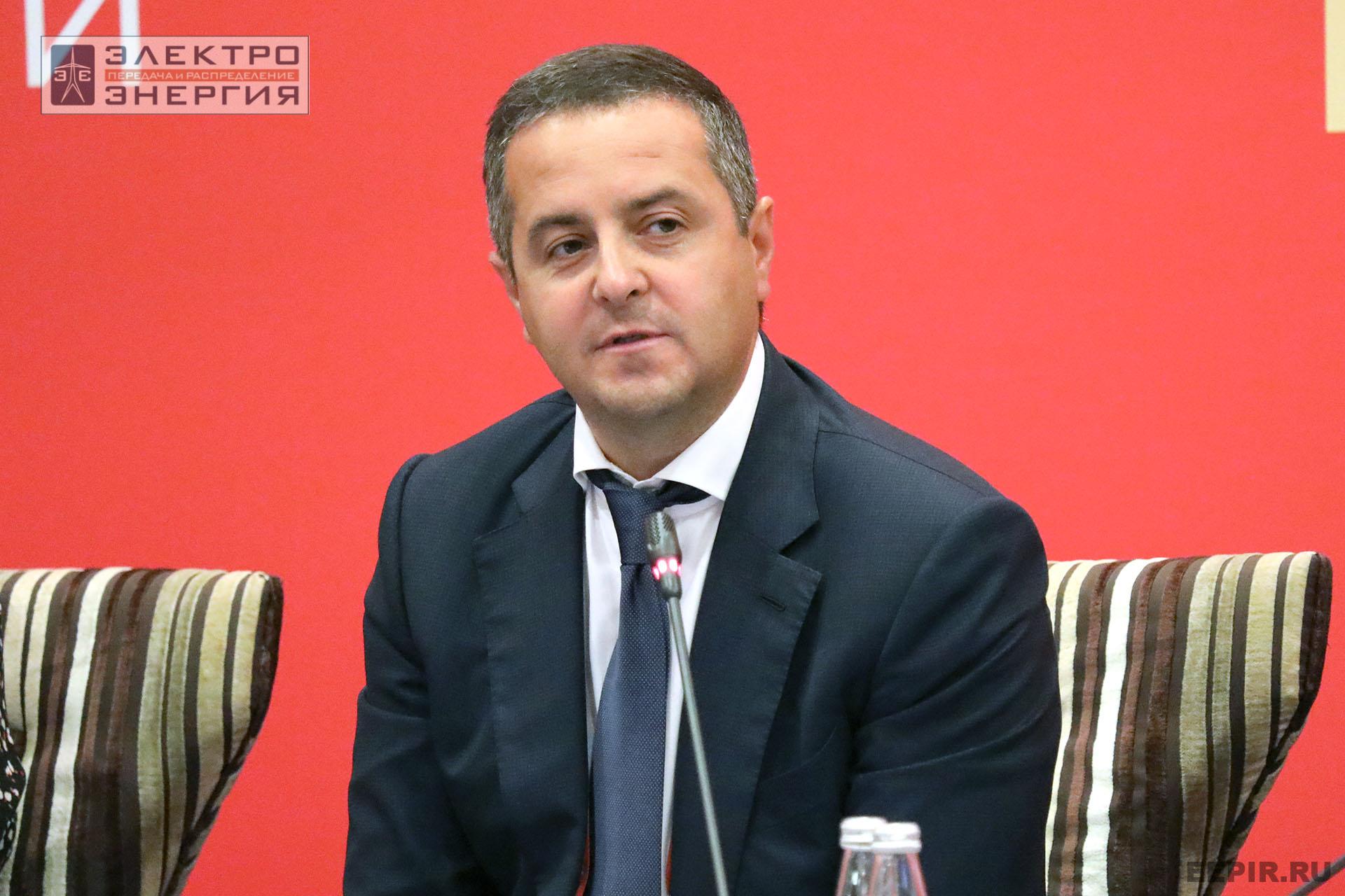 На конференции «Энергия для потребителей»: эксперты обсудили строительство новой генерации, длинные сети и борьбу с аварийностью