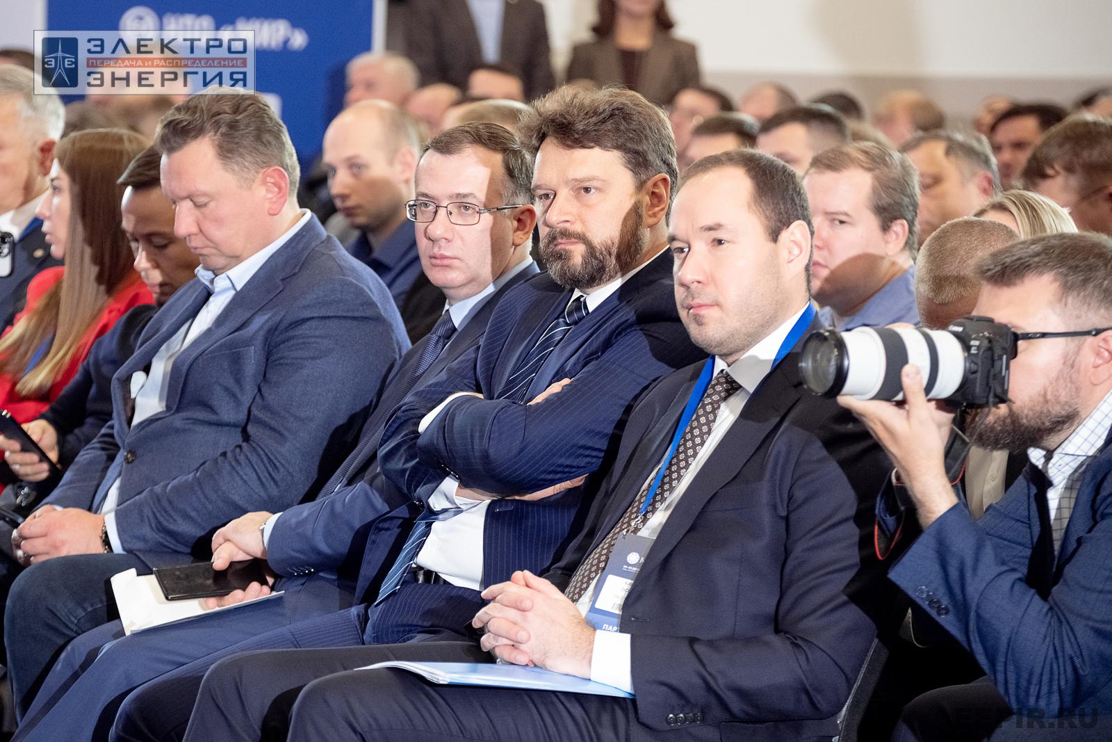 На ключевой стратегической сессии МФЭС-2024 «Технологический суверенитет в электроэнергетике. Тренды и динамика трансформации отрасли»