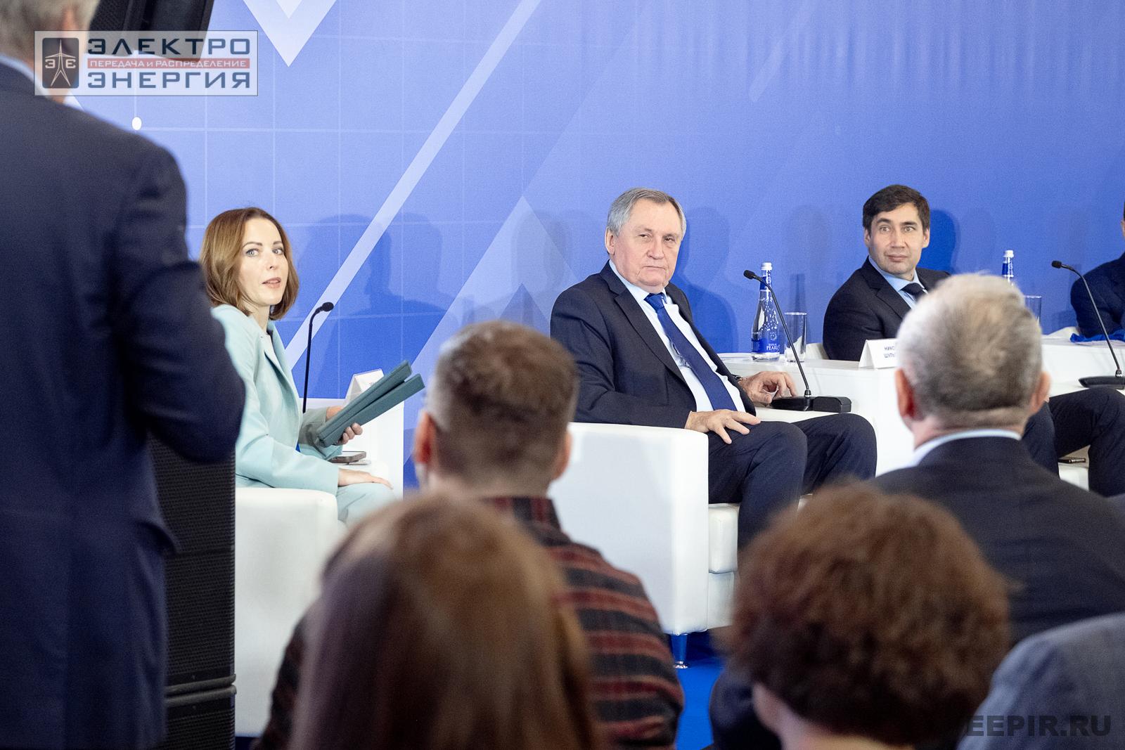 На ключевой стратегической сессии МФЭС-2024 «Технологический суверенитет в электроэнергетике. Тренды и динамика трансформации отрасли»