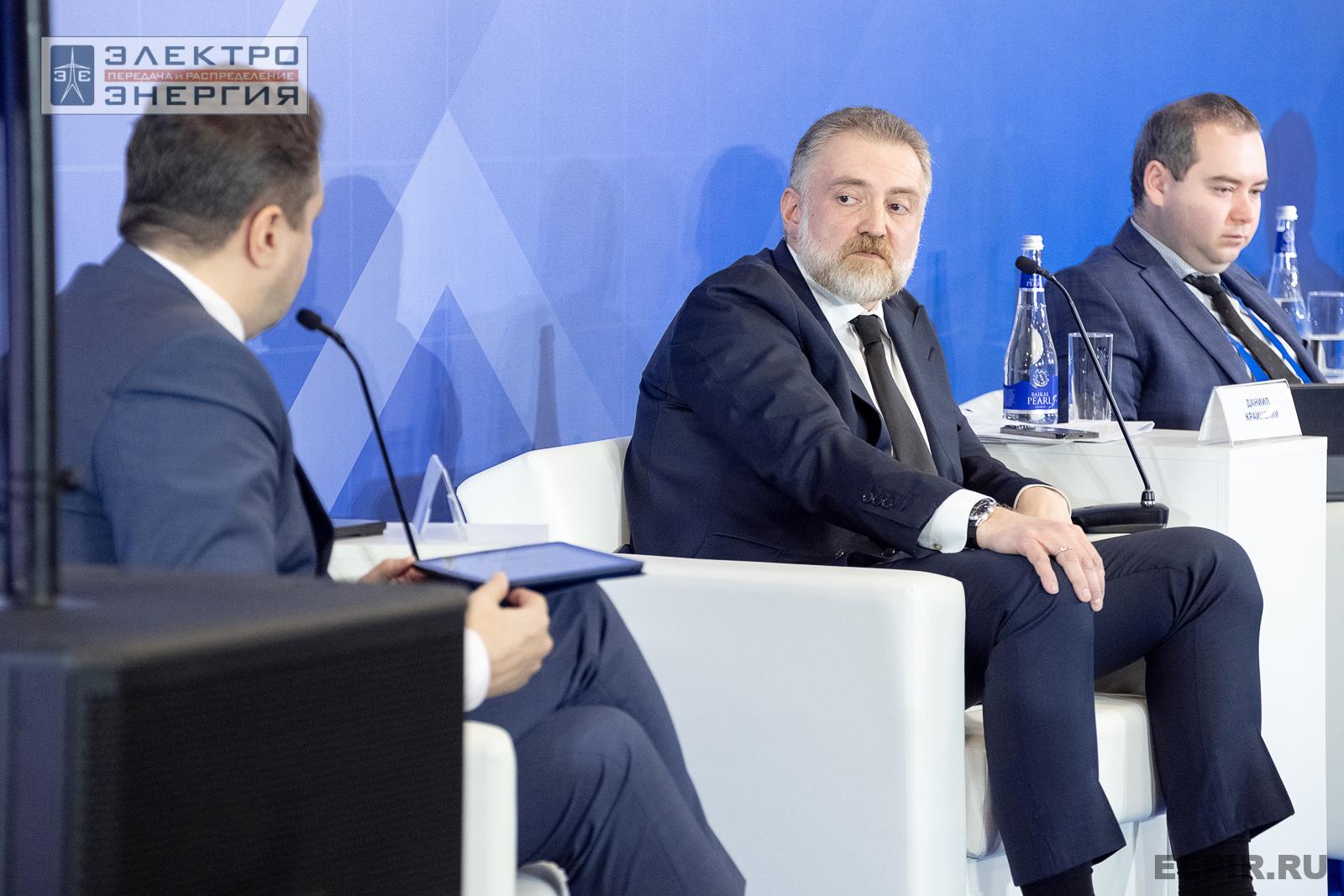 На панельной дискуссии на МФЭС-2024 «Первые итоги консолидации. Новое качество работы территориальных сетевых организаций»