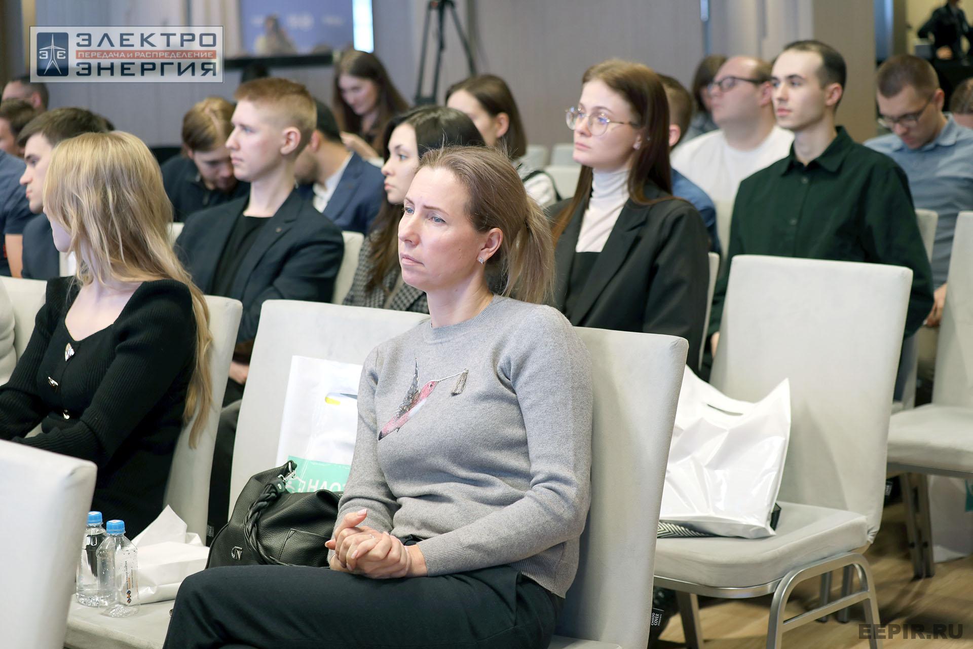 На пленарном заседании в рамках конференции «Система управления охраной труда 2025: эффективные инструменты повышения производительности и безопасности»